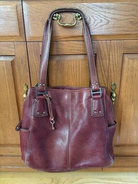 Fossil Burgundy Pebbled Leather Blackburn Shoulder Bag with Key 75082 Vintage